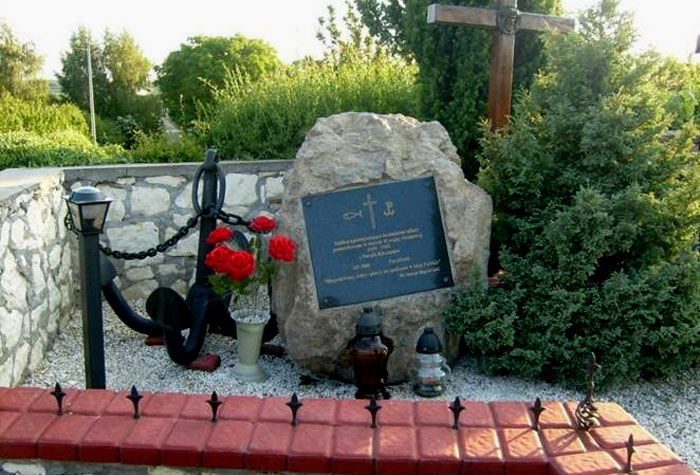 Klaczanów - na cmentarzu